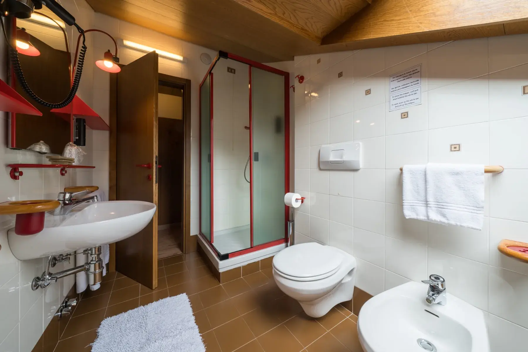 Bagno privato della Standard Mansarda