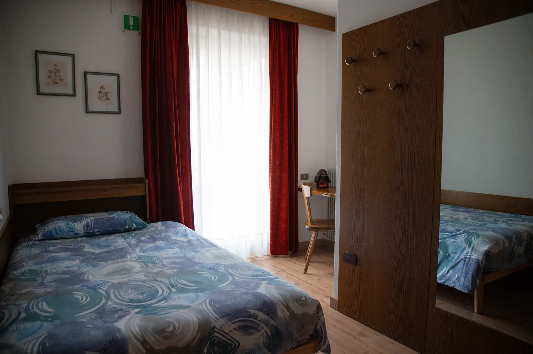 Camera Matrimoniale Superior con letto matrimoniale e balcone